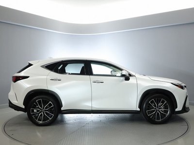 صورة مصغرة 13 لـ 2023 Lexus NX