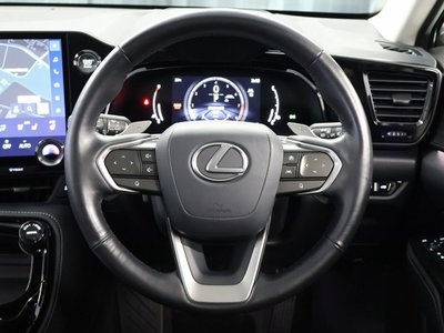 صورة مصغرة 16 لـ 2023 Lexus NX