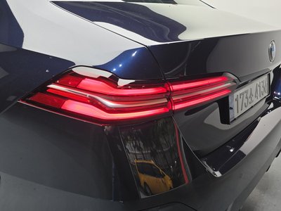 BMW 5 SERIES - 10