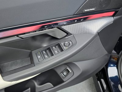 2025 BMW 5 SERIES — миниатюра 27