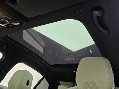 2025 BMW 5 SERIES — миниатюра 24