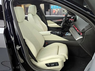 2025 BMW 5 SERIES — миниатюра 16