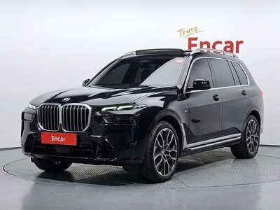 2025 BMW X7 photo 1