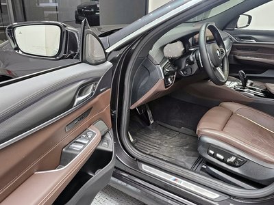 BMW 6 SERIES GT - 10