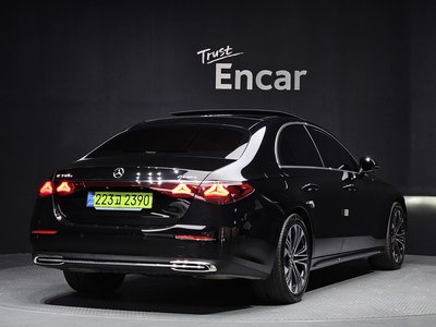 MERCEDES-BENZ E-CLASS - 4