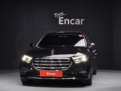 MERCEDES-BENZ E-CLASS - 2