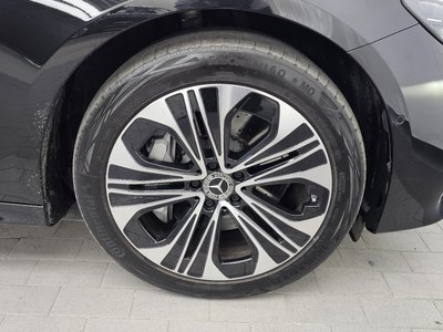 MERCEDES-BENZ E-CLASS - 8