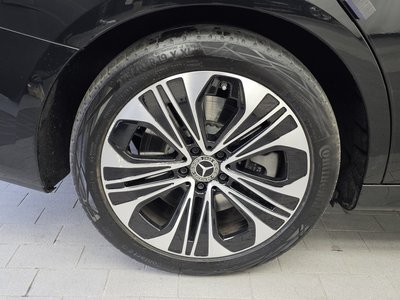 MERCEDES-BENZ E-CLASS - 6