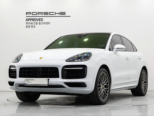 PORSCHE CAYENNE - View 1