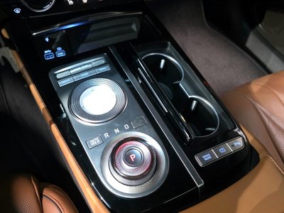GENESIS G80 (RG3) - 9