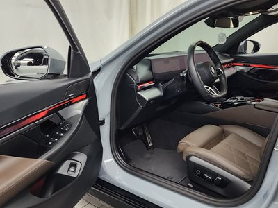 2024 BMW 5 SERIES — миниатюра 13