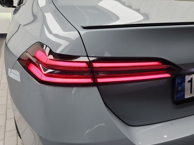 2024 BMW 5 SERIES 照片 10