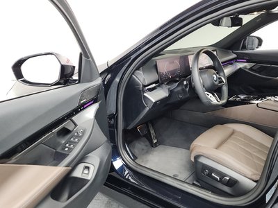 2024 BMW 5 SERIES 缩略图 13