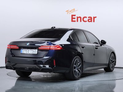 2024 BMW 5 SERIES 照片 4