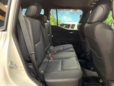 TOYOTA LAND CRUISER 250 - 9