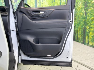 2025 Toyota ALPHARD — миниатюра 32