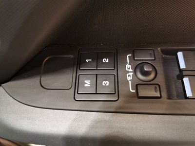 2024 LAND Rover DEFENDER thumbnail 16