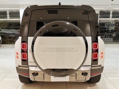 2024 LAND Rover DEFENDER thumbnail 24
