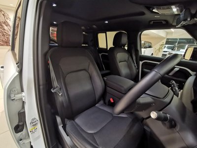 2024 LAND Rover DEFENDER thumbnail 27