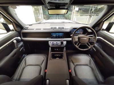2024 LAND Rover DEFENDER — фото 4