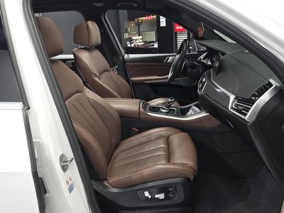 2021 BMW X5 — миниатюра 17