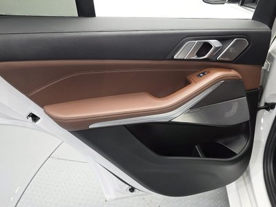 2021 BMW X5 — миниатюра 15