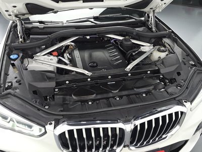 صورة 7 لـ 2021 BMW X5