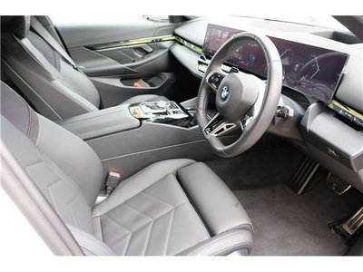 BMW 5 SERIES - 2