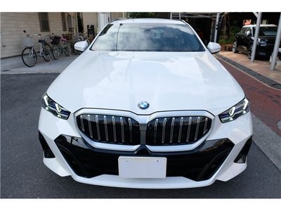 BMW 5 SERIES - 4