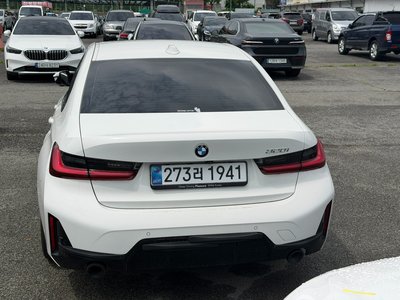 2025 BMW 3 SERIES — фото 3