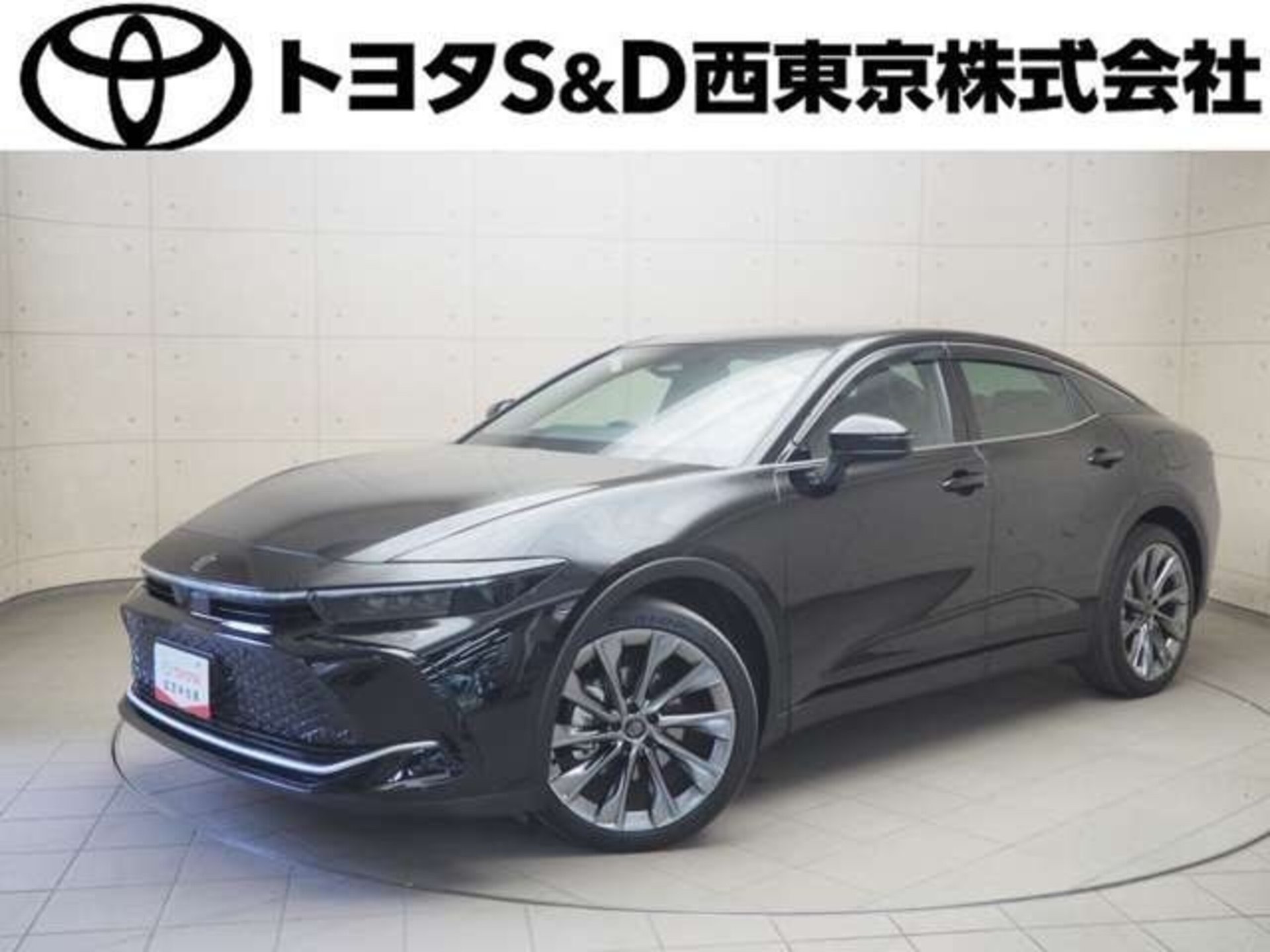 TOYOTA CROWN CROSSOVER - View 1