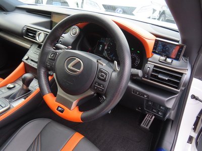 صورة مصغرة 61 لـ 2018 Lexus RC F