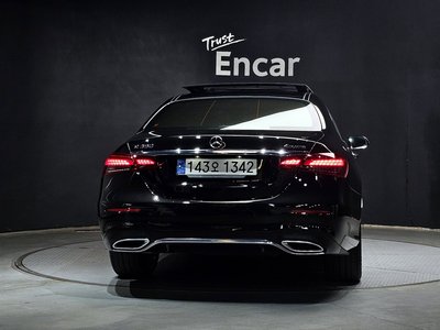 MERCEDES-BENZ E-CLASS - 3