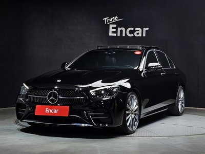 MERCEDES-BENZ E-CLASS - 1