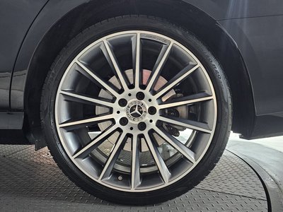 MERCEDES-BENZ E-CLASS - 8