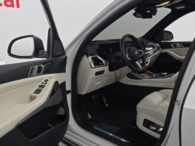2025 BMW X7 photo 10
