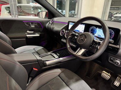 MERCEDES-BENZ GLA - 7