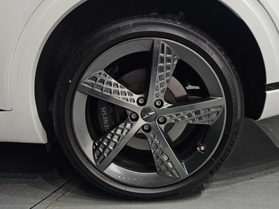 صورة 8 لـ 2022 Genesis GV70