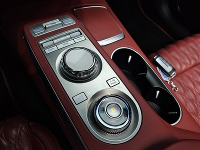 2022 Genesis GV70 thumbnail 12