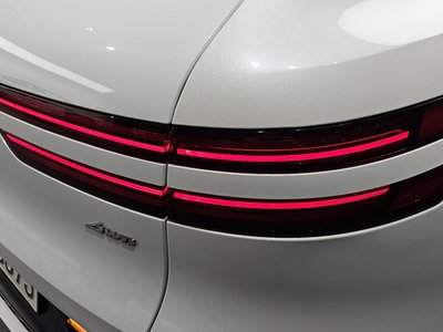 صورة 10 لـ 2022 Genesis GV70