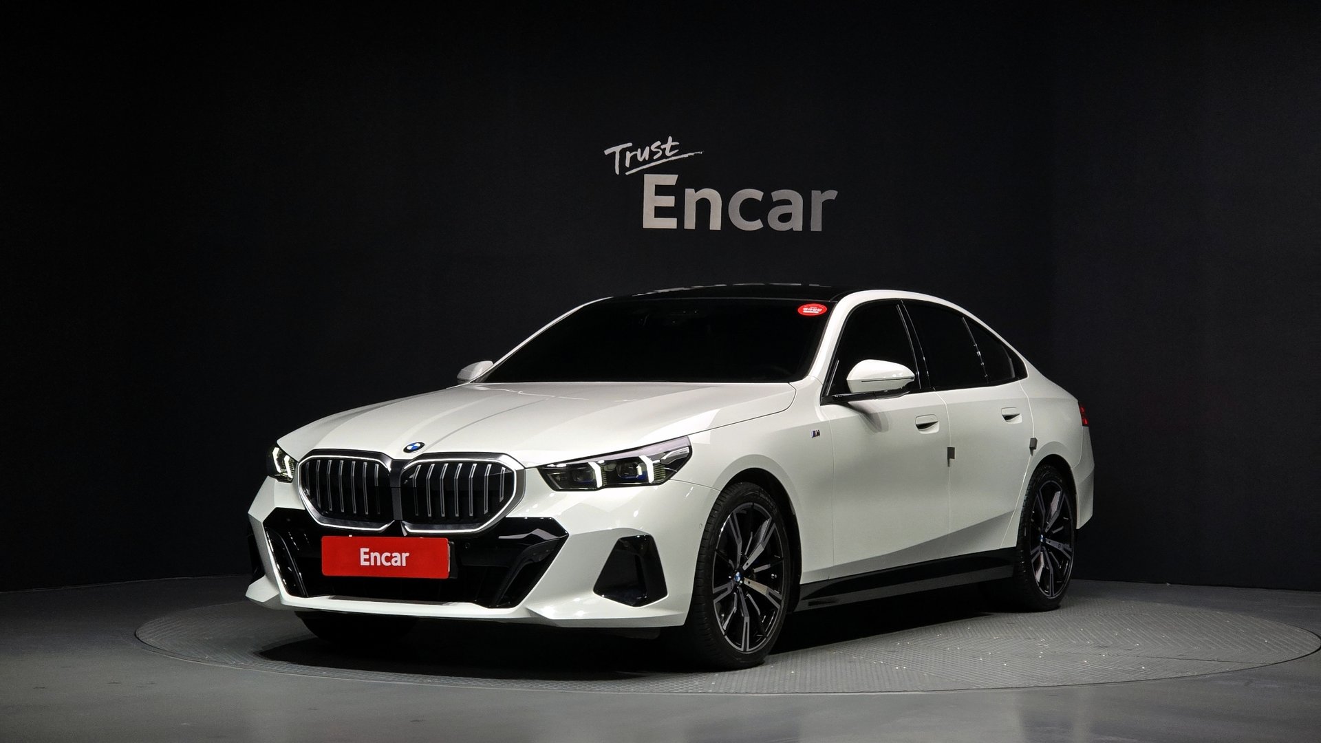 BMW 5 SERIES - View 1