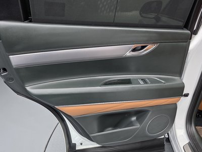 2024 Genesis GV80 thumbnail 15