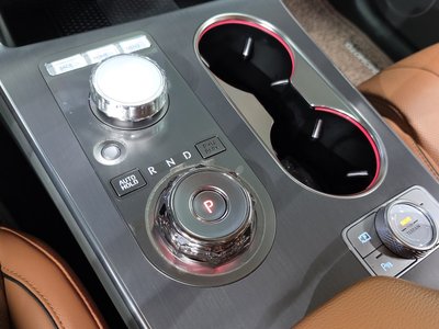 2024 Genesis GV80 thumbnail 12