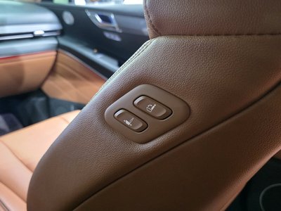 2024 Genesis GV80 thumbnail 30