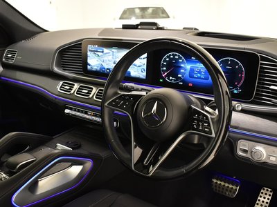 MERCEDES-BENZ GLS - 2