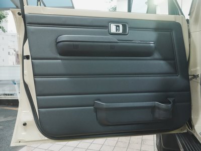 2025 Toyota LAND CRUISER 70 — миниатюра 42