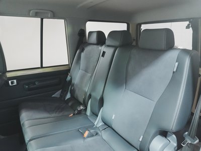 2025 Toyota LAND CRUISER 70 — миниатюра 46