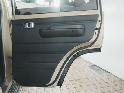 2025 Toyota LAND CRUISER 70 — миниатюра 45