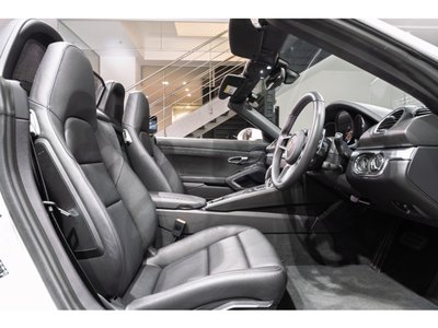 PORSCHE 718 BOXSTER - 4