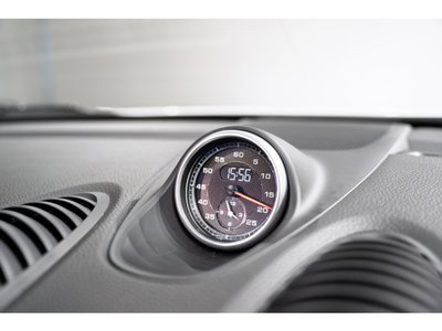 PORSCHE 718 BOXSTER - 10